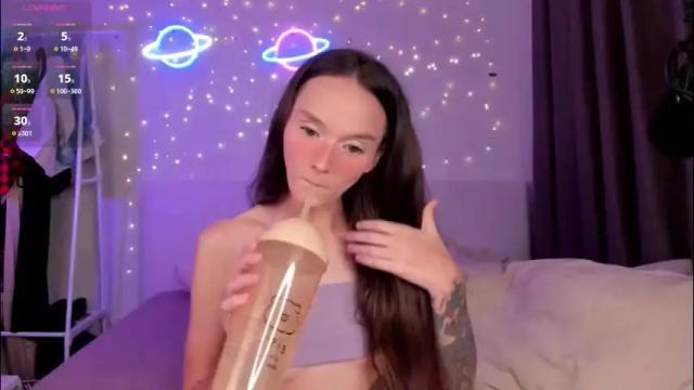 Image 3 of hottiesteverly Stream on Chaturbate on 1 month ago