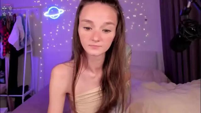 Image 7 of hottiesteverly Stream on Chaturbate on 29 days ago