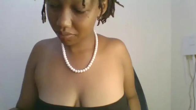 Image 2 of hotty_253 Stream on Chaturbate on 19 months ago