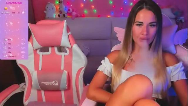 Image 3 of hotty_girls_here Stream on Chaturbate on 2 months ago