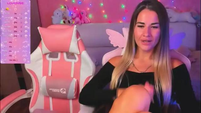 Image 12 of hotty_girls_here Stream on Chaturbate on 1 month ago
