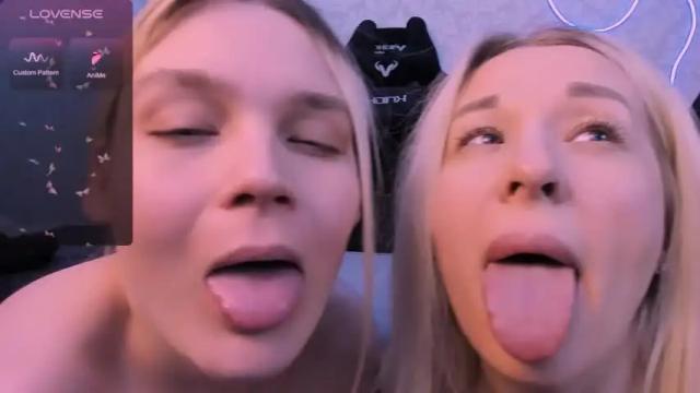 Image 8 of hottyblonds Stream on Chaturbate on 14 months ago