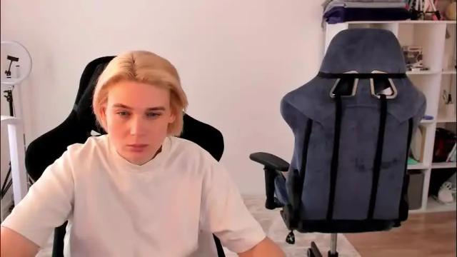 Image 2 of hottyblonds Stream on Chaturbate on 2 months ago