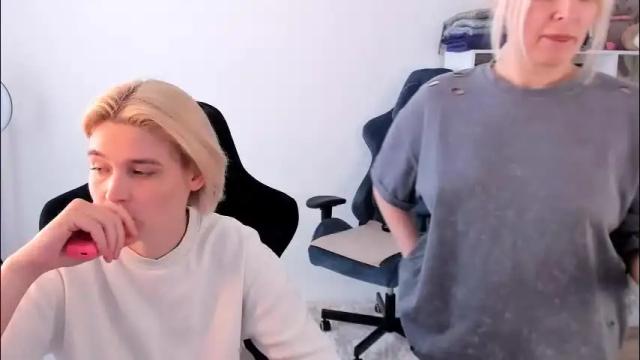 Image 2 of hottyblonds Stream on Chaturbate on 2 months ago