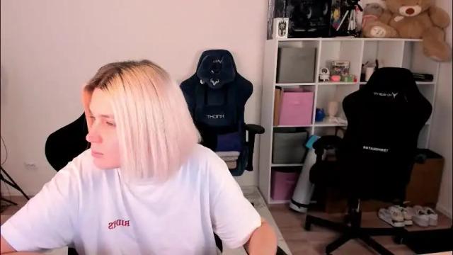 Thumbnail 1, hottyblonds's Stream at Chaturbate, 26 days ago