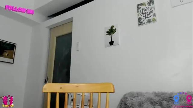 Image 6 of hottycrishinaxx Stream on Chaturbate on 14 days ago