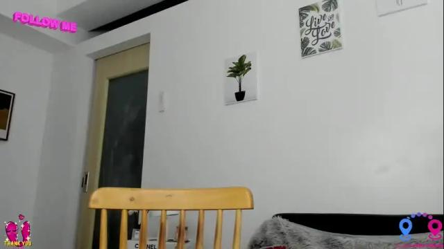 Image 7 of hottycrishinaxx Stream on Chaturbate on 22 hours ago