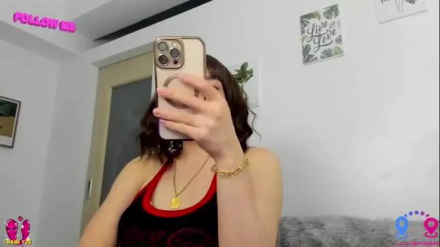 Image 10 of hottycrishinaxx Stream on Chaturbate on 1 month ago
