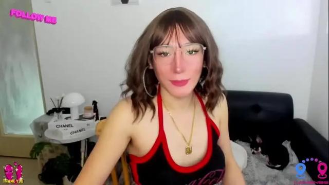 Image 3 of hottycrishinaxx Stream on Chaturbate on 20 days ago