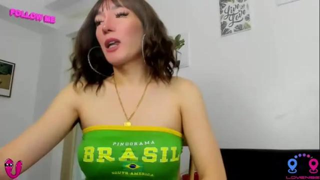 Image 4 of hottycrishinaxx Stream on Chaturbate on 15 days ago