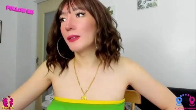 Image 10 of hottycrishinaxx Stream on Chaturbate on 13 days ago