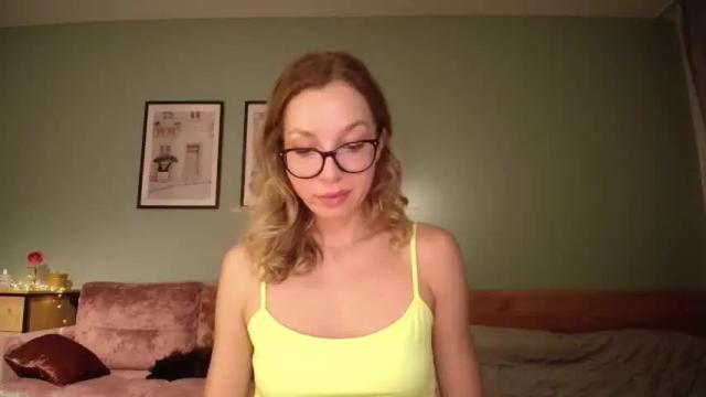 Image 4 of hottymilana Stream on Chaturbate on 13 months ago