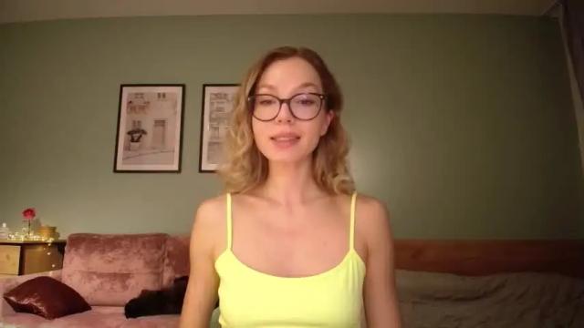 Image 8 of hottymilana Stream on Chaturbate on 13 months ago