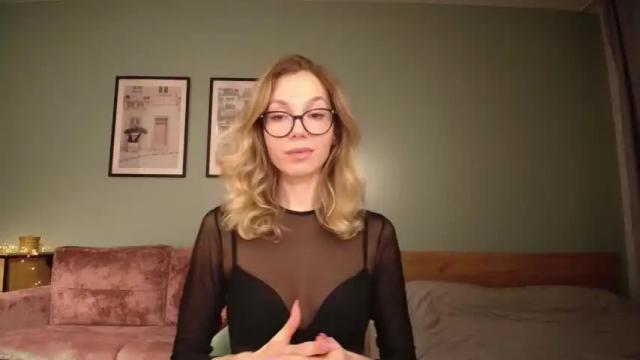 Image 12 of hottymilana Stream on Chaturbate on 12 months ago
