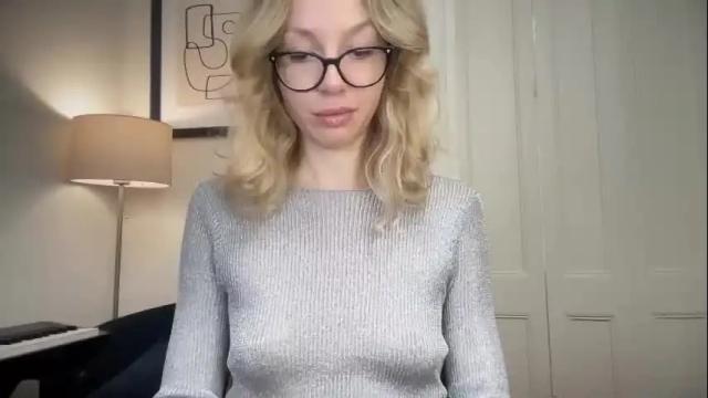 Image 7 of hottymilana Stream on Chaturbate on 13 days ago