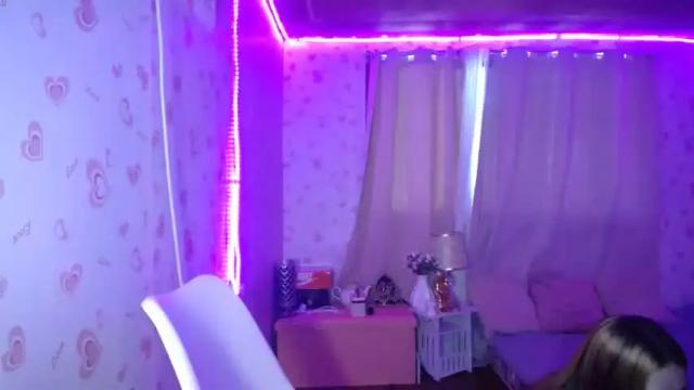 Image 3 of hotvannie Stream on Chaturbate on 17 months ago
