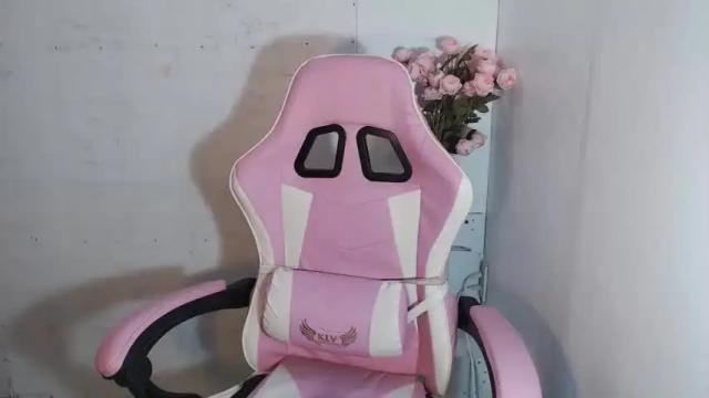 Image 10 of hotvannie Stream on Chaturbate on 15 months ago