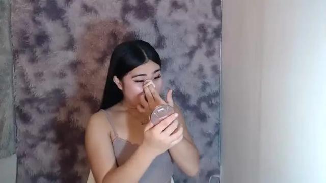 Image 10 of hotvannie Stream on Chaturbate on 14 months ago