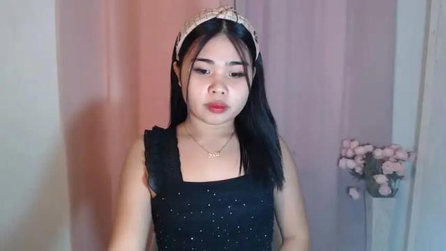 Image 3 of hotvannie Stream on Chaturbate on 14 months ago