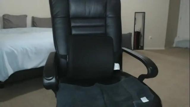 Image 6 of hotwife_autumn Stream on Chaturbate on 18 months ago