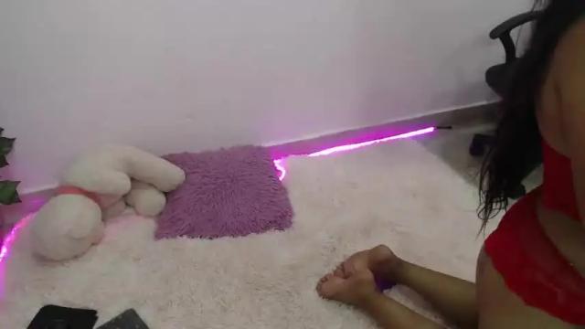 Image 11 of hotxlola Stream on Chaturbate on 15 months ago