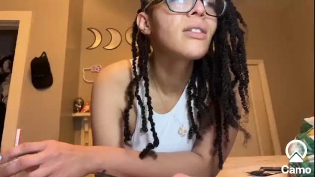 Image 11 of hotyella Stream on Chaturbate on 14 months ago