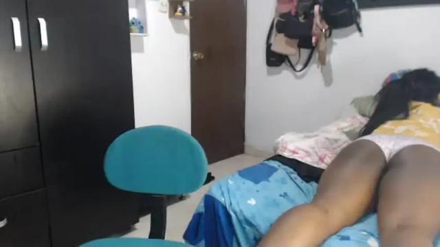 Image 10 of hotzuryhot Stream on Chaturbate on 10 days ago