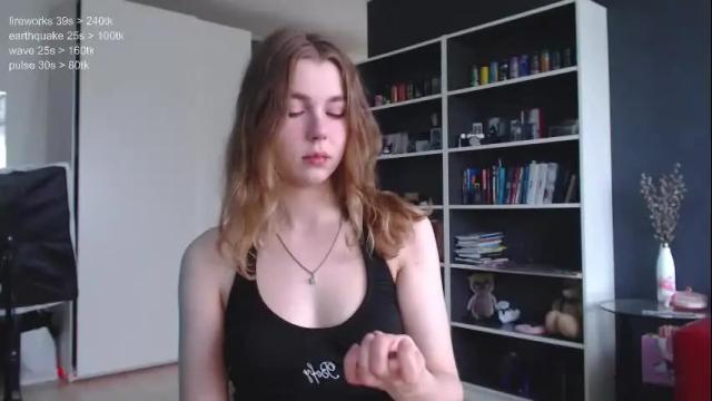 Image 11 of hoveykey Stream on Chaturbate on 2 months ago