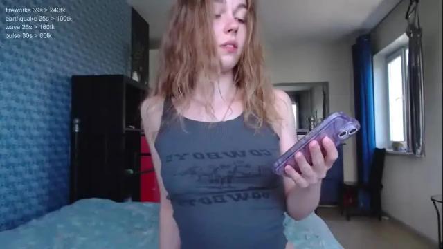 Image 3 of hoveykey Stream on Chaturbate on 29 days ago
