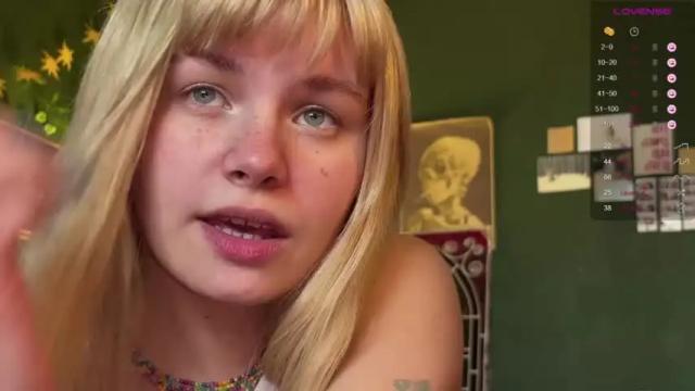 Image 11 of howimeturmum Stream on Chaturbate on 14 months ago