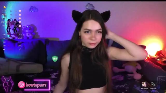 Image 3 of howtomeow Stream on Chaturbate on 13 months ago