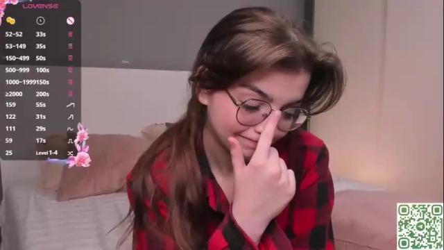 Image 10 of huba_booba Stream on Chaturbate on 29 days ago