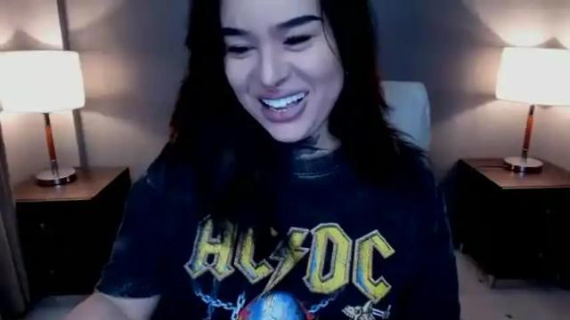 Image 8 of hubadera Stream on Chaturbate on 3 days ago