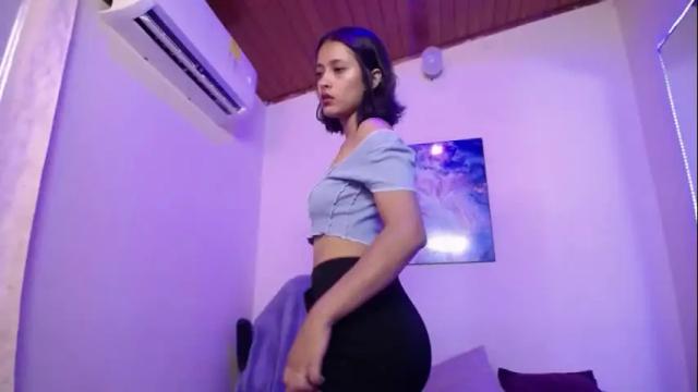 Image 2 of hubena_tgn Stream on Chaturbate on 2 months ago
