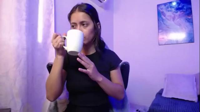 Image 11 of hubena_tgn Stream on Chaturbate on 2 months ago