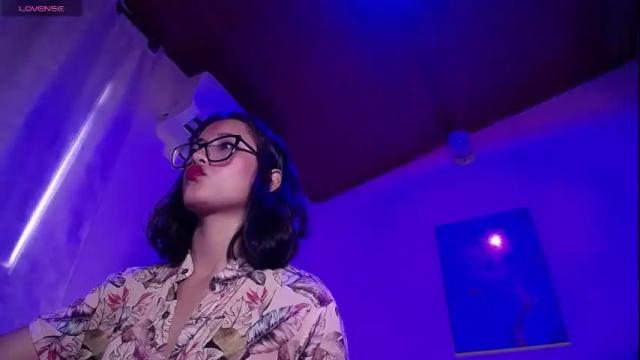 Image 3 of hubena_tgn Stream on Chaturbate on 13 days ago