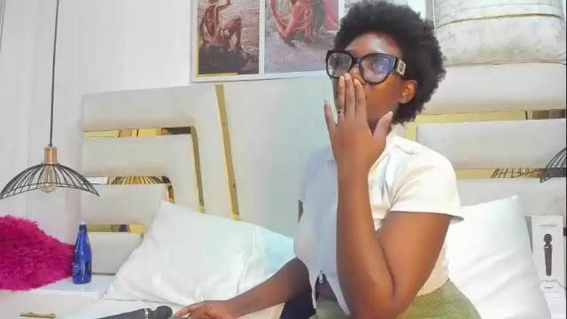 Thumbnail 2, huddah_cam's Stream at Chaturbate, 24 days ago
