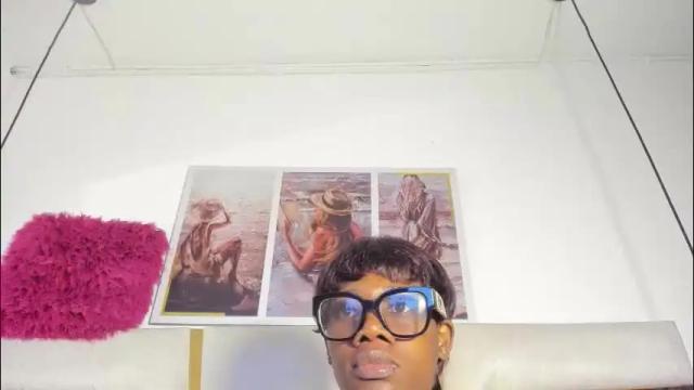 Image 10 of huddah_cam Stream on Chaturbate on 5 days ago