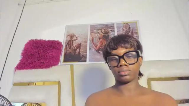 Image 7 of huddah_cam Stream on Chaturbate on 5 days ago