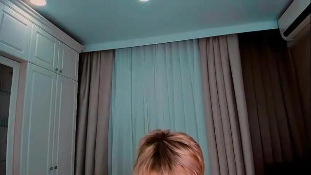 Image 8 of huge_booobs Stream on Chaturbate on 1 month ago