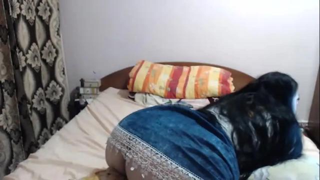 Image 4 of hugeassdevil Stream on Chaturbate on 13 days ago