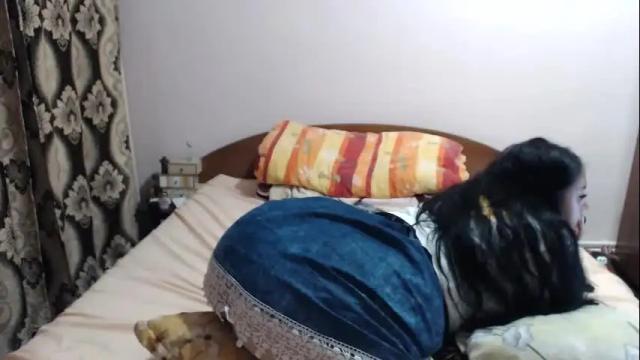 Image 8 of hugeassdevil Stream on Chaturbate on 13 days ago