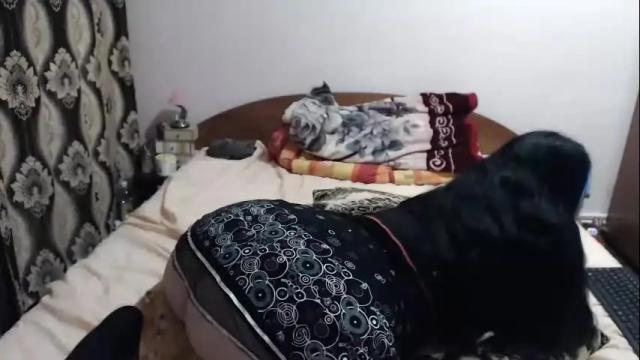 Image 12 of hugeassdevil Stream on Chaturbate on 8 days ago