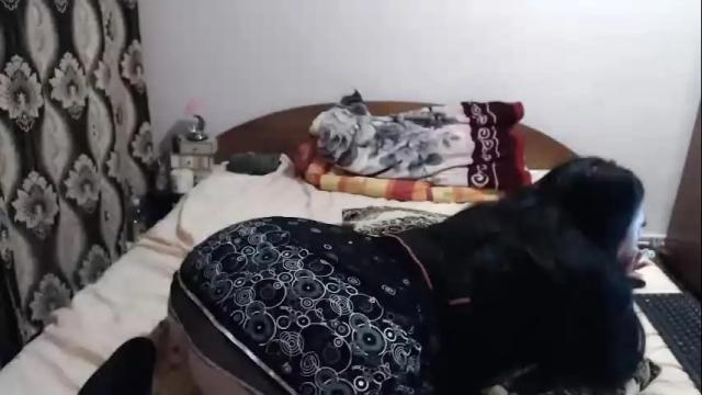 Image 4 of hugeassdevil Stream on Chaturbate on 8 days ago