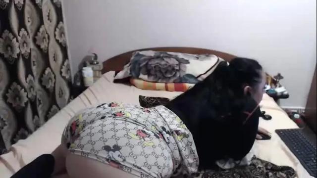 Image 8 of hugeassdevil Stream on Chaturbate on 6 days ago