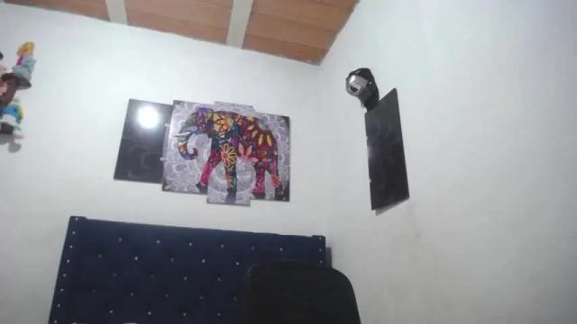 Image 10 of hugeboobs_chantall Stream on Chaturbate on 14 months ago