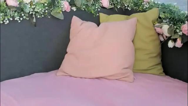 Image 8 of hugeboobserin Stream on Chaturbate on 1 month ago