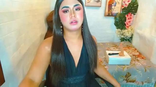 Image 3 of hugecock_aarien Stream on Chaturbate on 18 months ago