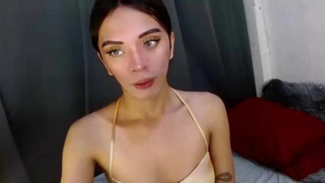 Image 6 of hugecock_caraxx Stream on Chaturbate on 13 months ago