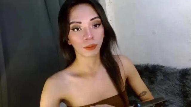 Image 11 of hugecock_caraxx Stream on Chaturbate on 13 months ago